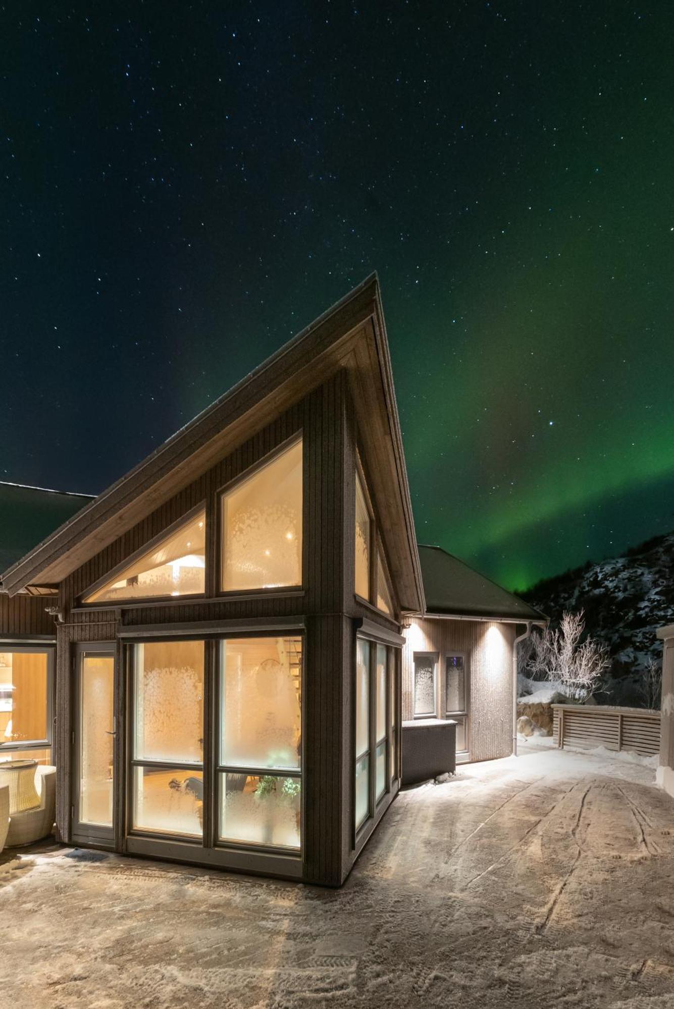 Vikran Seaside Lodge Straumsjoen 외부 사진